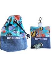 Charger l'image dans la galerie, Kit Pochette à gâteries et porte-sacs à déchets pour chien - KPP004