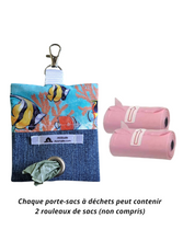Charger l'image dans la galerie, Kit Pochette à gâteries et porte-sacs à déchets pour chien - KPP004