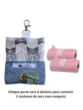 Charger l'image dans la galerie, Kit Pochette à gâteries et porte-sacs à déchets pour chien - KPP006