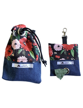 Charger l'image dans la galerie, Kit Pochette à gâteries et porte-sacs à déchets pour chien - KPP008