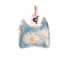 Charger l'image dans la galerie, Jouet pour chat avec herbe à chat – tête de chat no 19