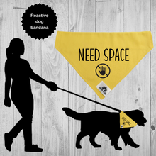 Charger l'image dans la galerie, Medium Dog bandana - NEED SPACE