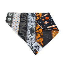 Charger l'image dans la galerie, Foulard 2 en 1 pour grand chien - Halloween H005