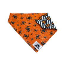 Charger l'image dans la galerie, Foulard 2 en 1 pour grand chien - Halloween H012