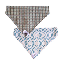 Charger l&#39;image dans la galerie, Foulard réversible 2 en 1 pour chien moyen - MR031
