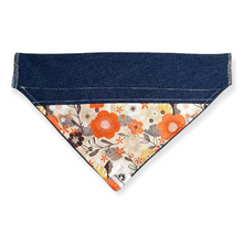 Charger l&#39;image dans la galerie, Foulard de jeans recyclés pour grand chien - Été des Indiens
