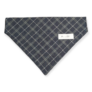 Foulard chic pour grand chien - Carreauté laine bleue