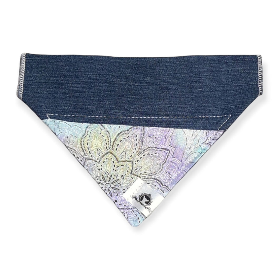 Foulard de jeans recyclés pour chat ou petit chien – Zen