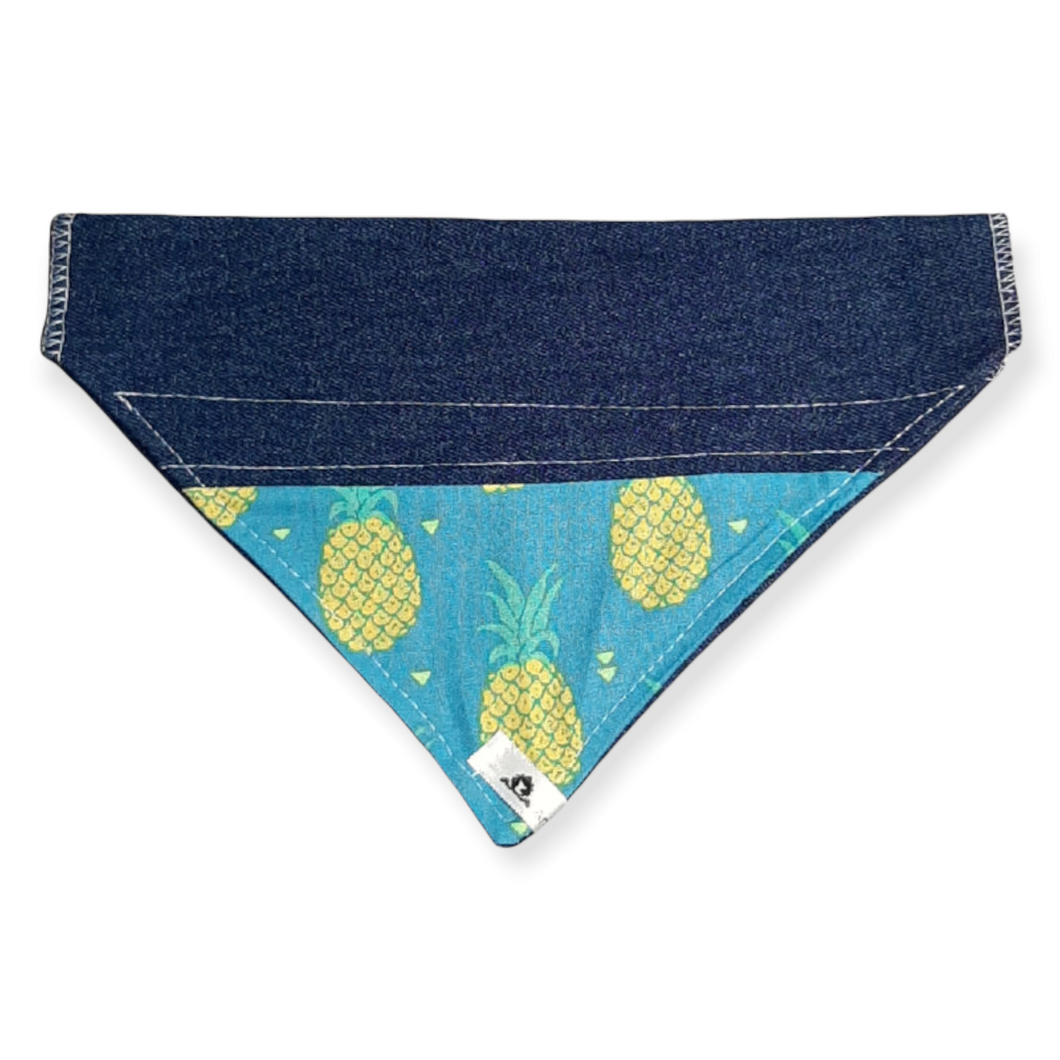Foulard de jeans recyclés pour chien moyen - Ananas no 2