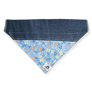 Foulard de jeans recyclés pour grand chien - Tendre bleu