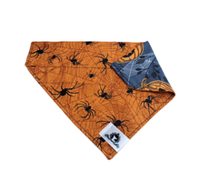 Charger l&#39;image dans la galerie, Foulard 2 en 1 pour grand chien - Halloween H010
