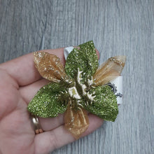 Charger et lire la vidéo dans la visionneuse de la Galerie, Fleur pour chien ou chat - Féérie de Noël - no 131
